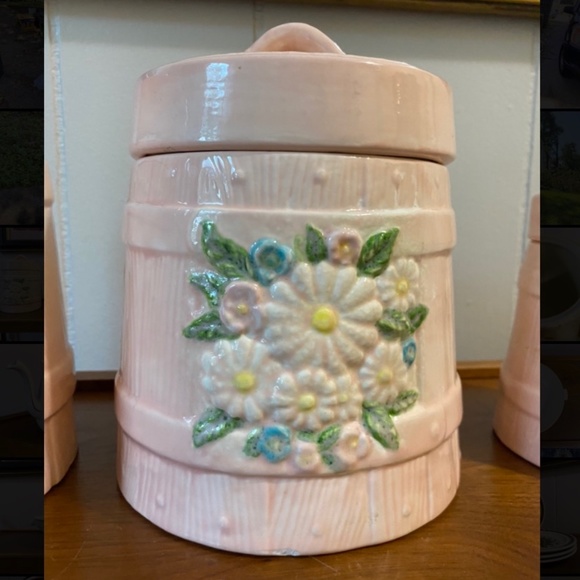 Vintage Daisy Floral Barrel Canisters - Picture 3 of 4